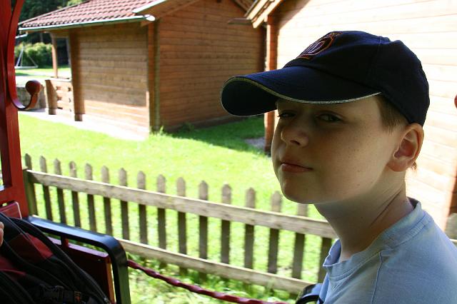 102 Leo in der Parkeisenbahn.jpg